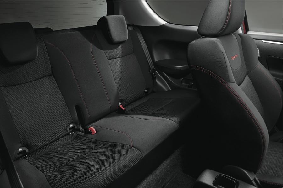  Suzuki Swift Sport 2012 года  (фото 18 из 66)